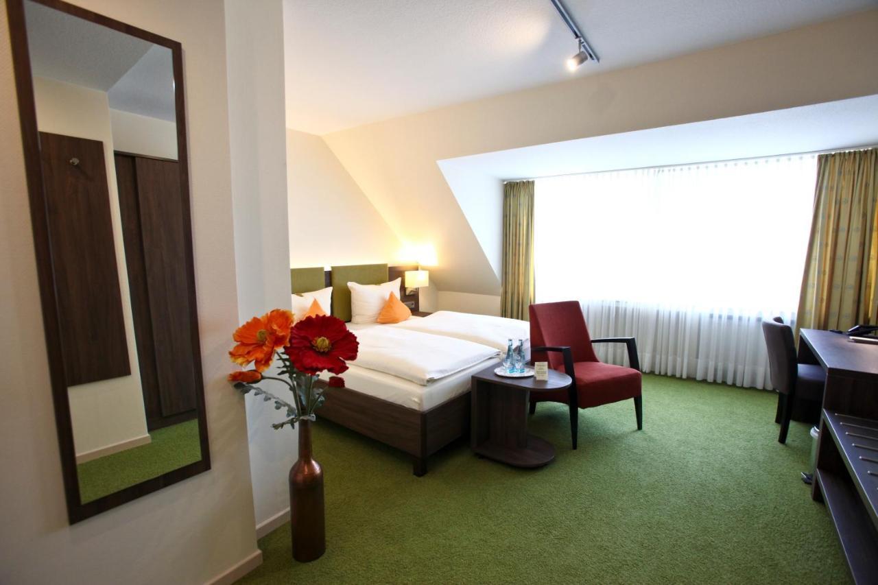 Hotel Schmidt Am Markt Meppen Esterno foto