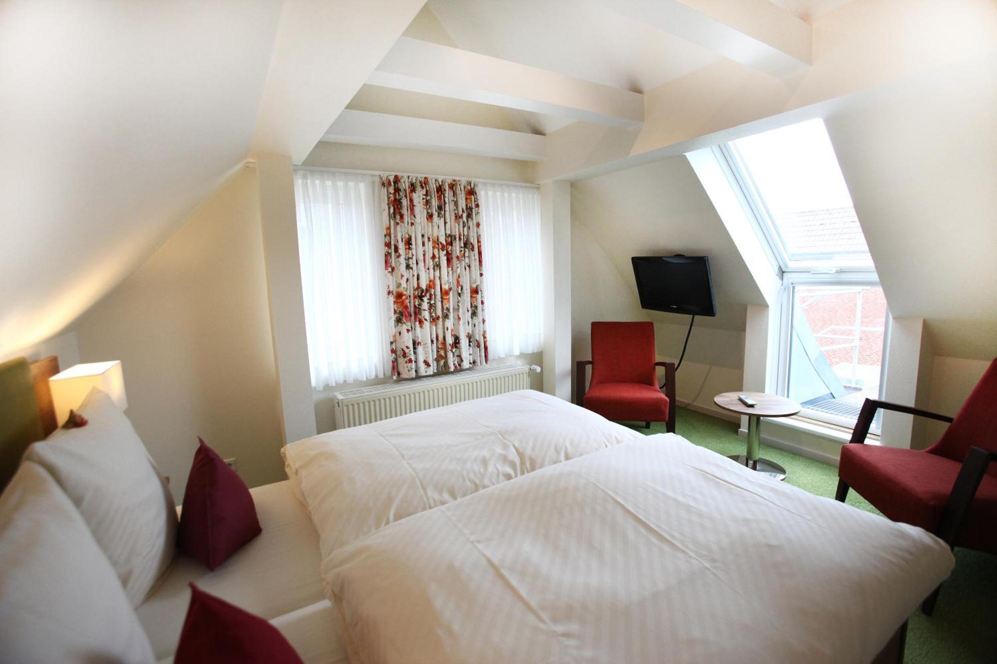Hotel Schmidt Am Markt Meppen Esterno foto