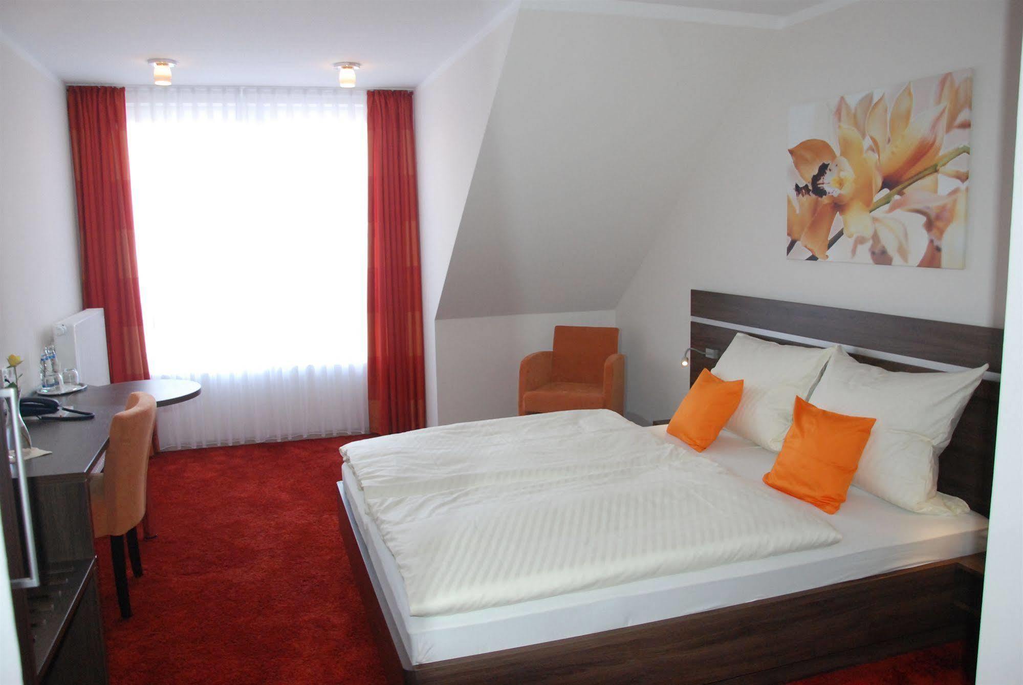 Hotel Schmidt Am Markt Meppen Esterno foto